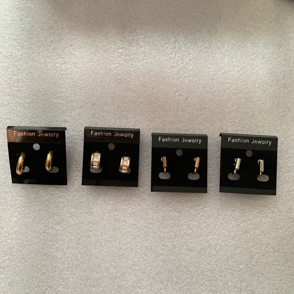 4 Pair Clip On Earrings In Perfect Condition Appear Pierced On